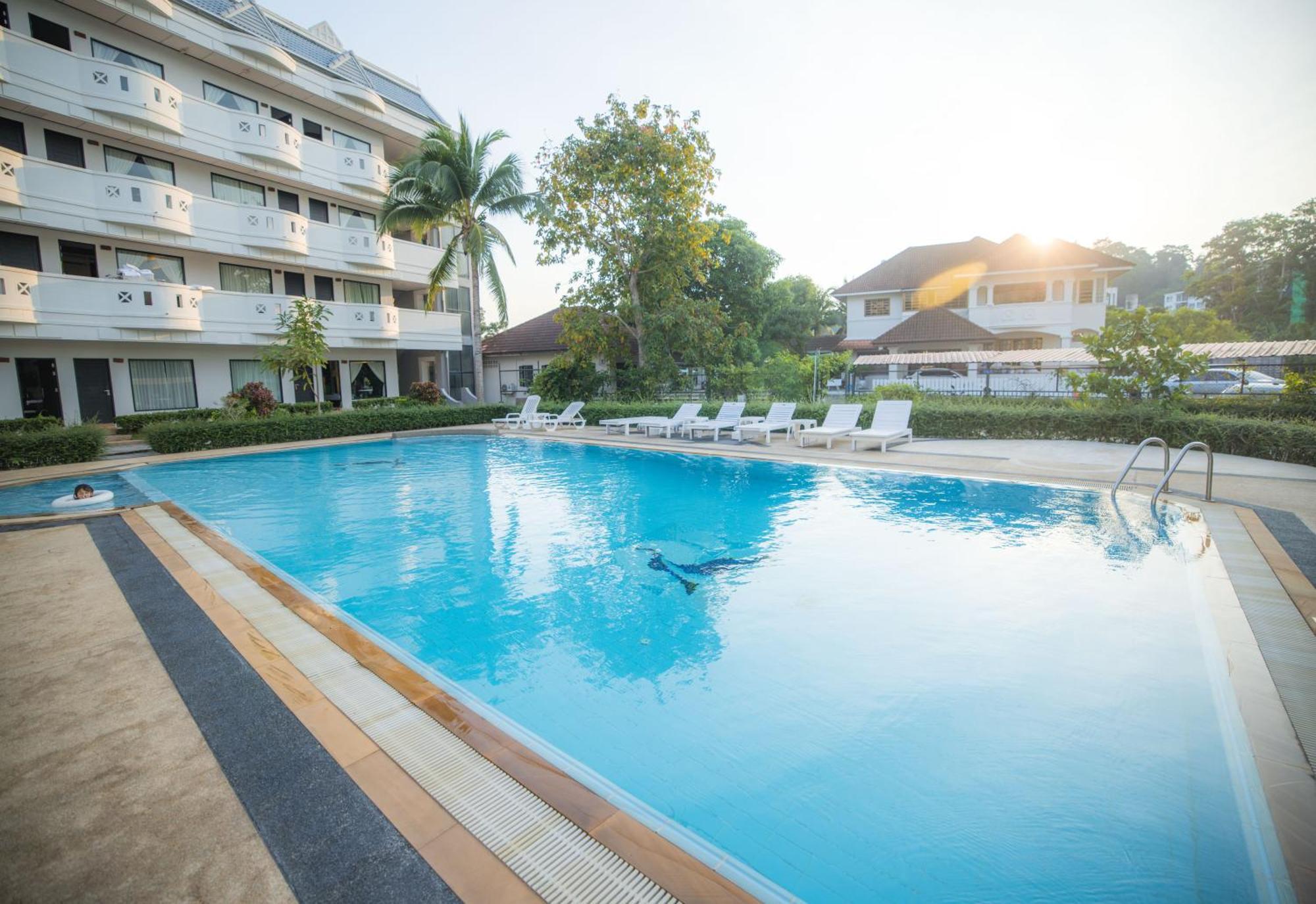 Blue Carina Hotel Phuket Exterior foto