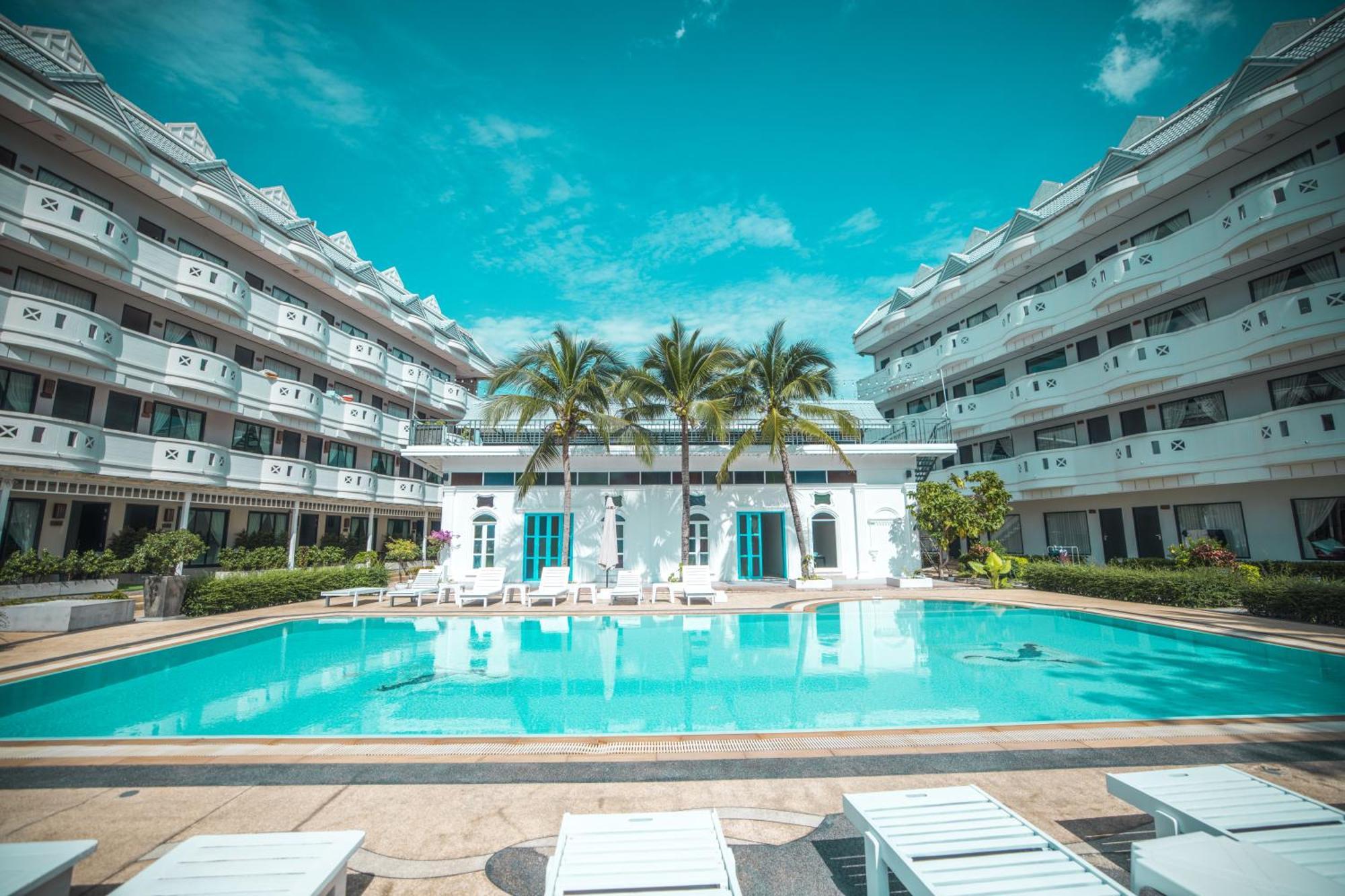 Blue Carina Hotel Phuket Exterior foto