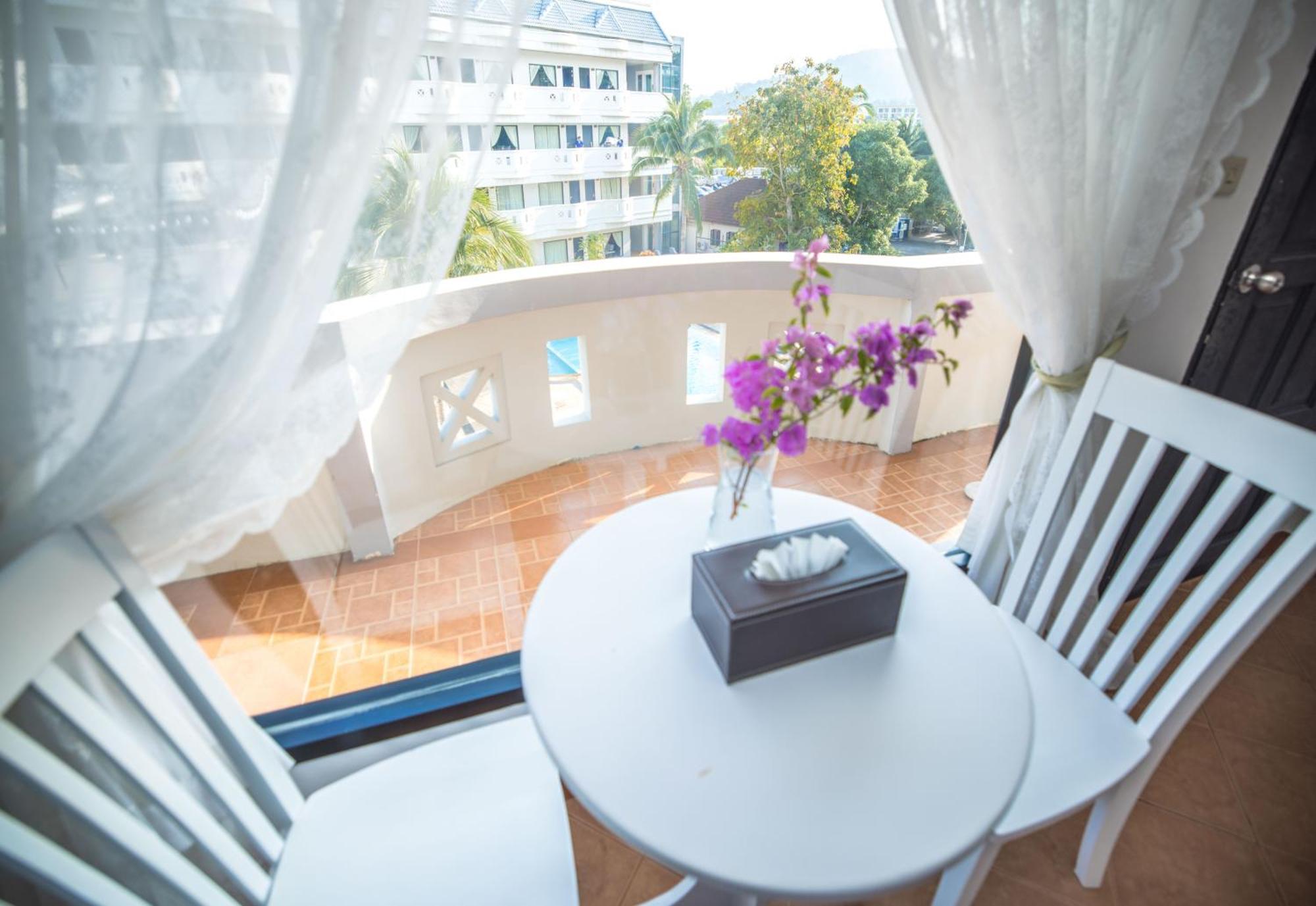 Blue Carina Hotel Phuket Exterior foto