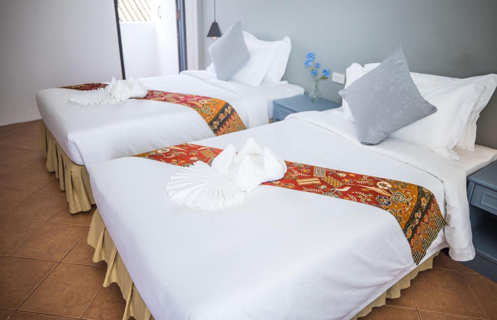 Blue Carina Hotel Phuket Exterior foto