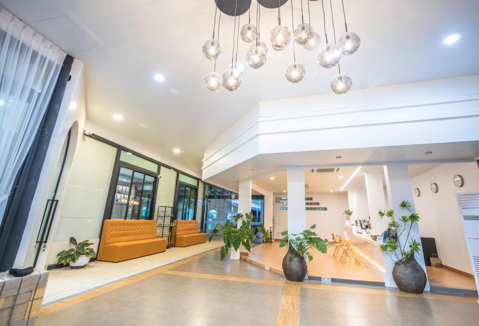 Blue Carina Hotel Phuket Exterior foto