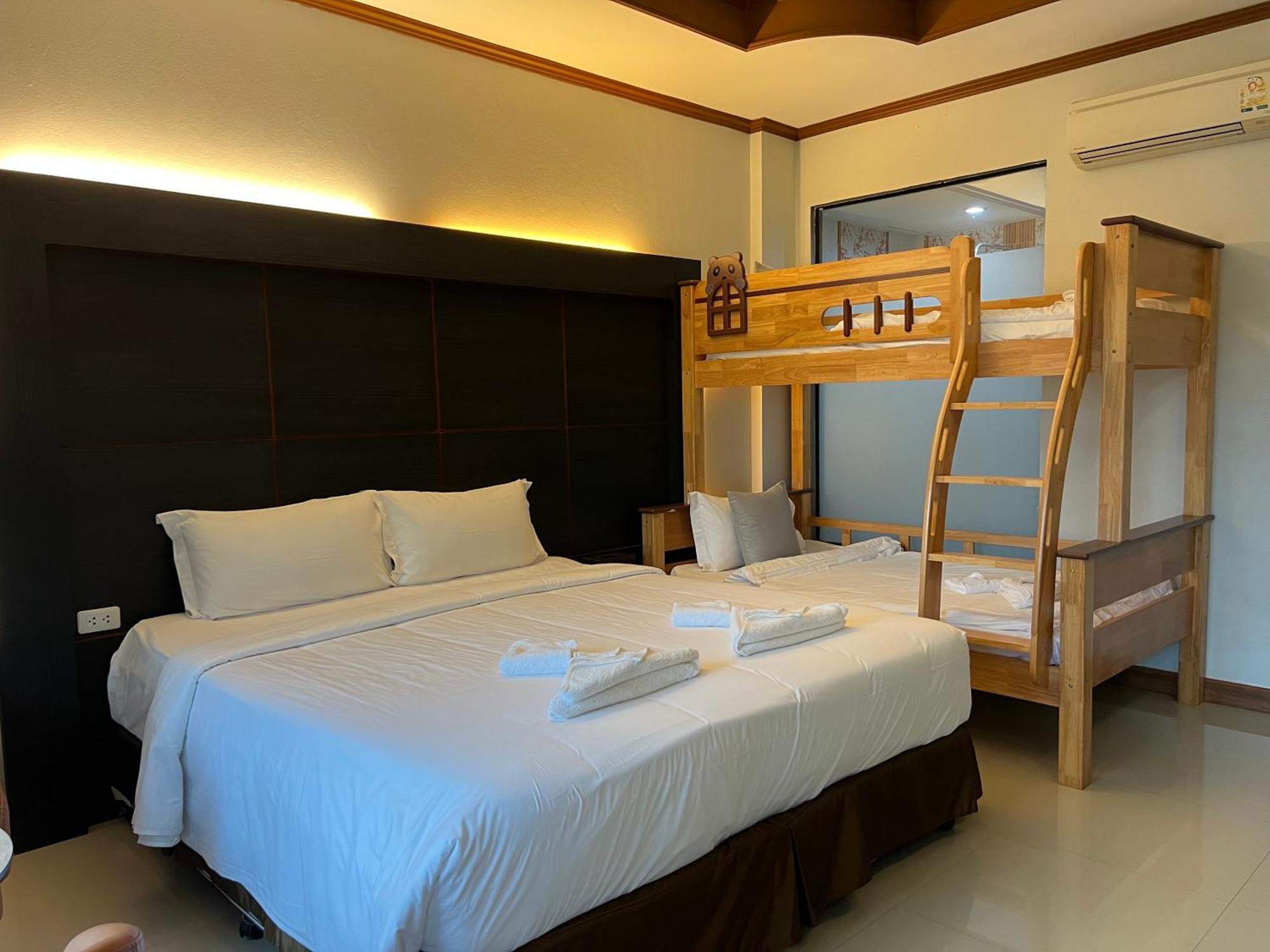 Blue Carina Hotel Phuket Exterior foto