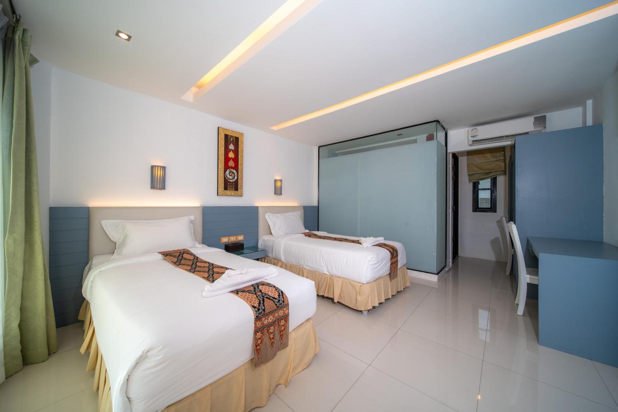 Blue Carina Hotel Phuket Exterior foto