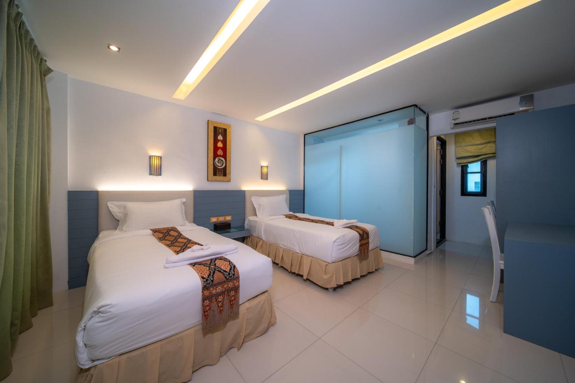 Blue Carina Hotel Phuket Exterior foto